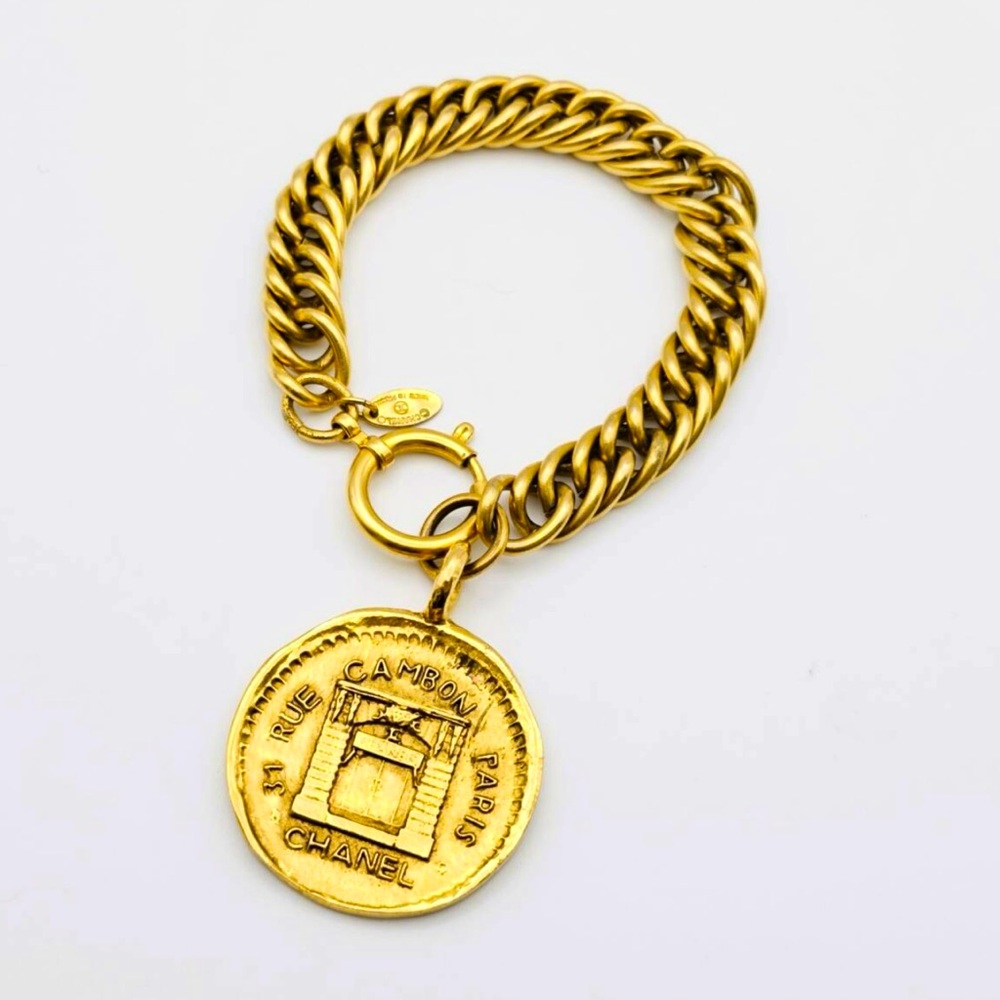 Chanel 31 Rue Cambon Paris Medallion Coin Bracelet Vintage - Authentic